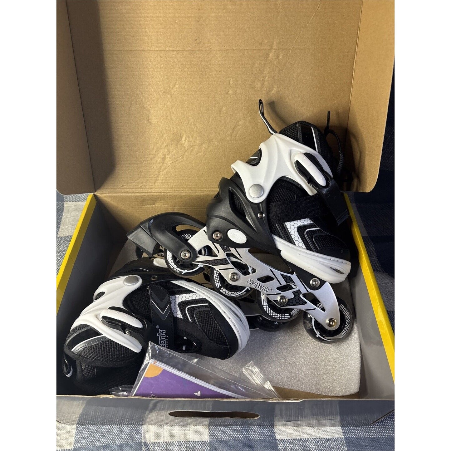 Inline Skates Children Adjustable Inline Skates with Light Up Wheels